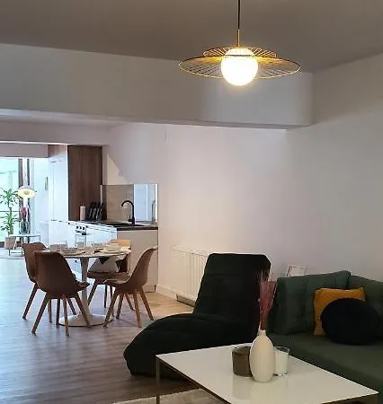 Apartment Penthouse Deluxe Orly 52a